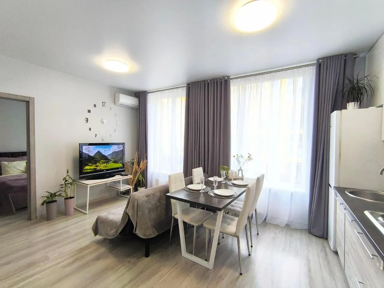 Светлая Квартира В Жк Комфорт Таун Kiev Appartement
